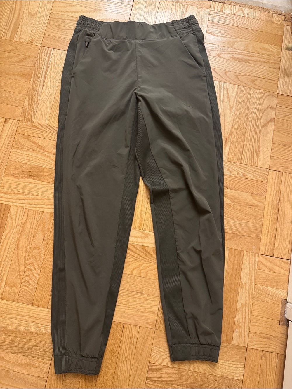 Women’s Olive Green Athletic Jogger Pants